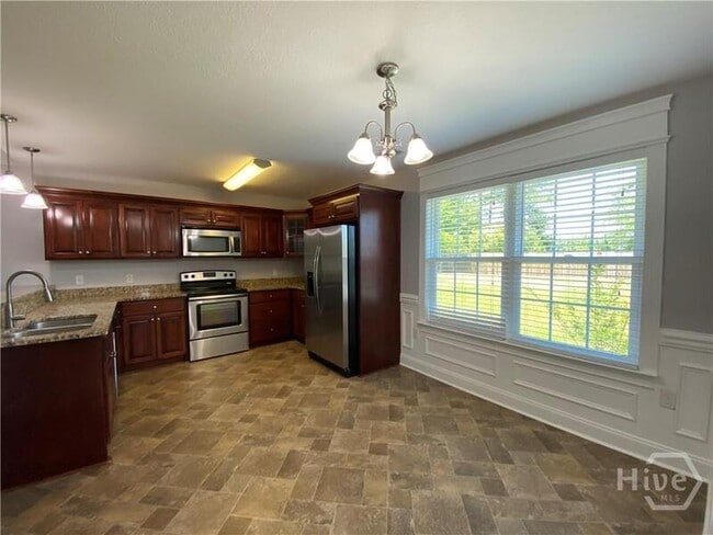 Building Photo - 253 Hendrix St