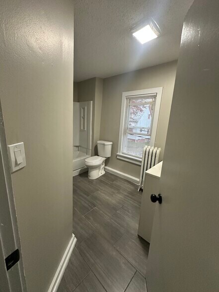 Building Photo - 51 Freeman Ave