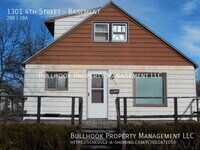 Building Photo - 1301 4th St