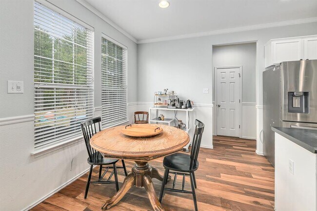 Building Photo - 1305 Horseshoe Ranch Dr