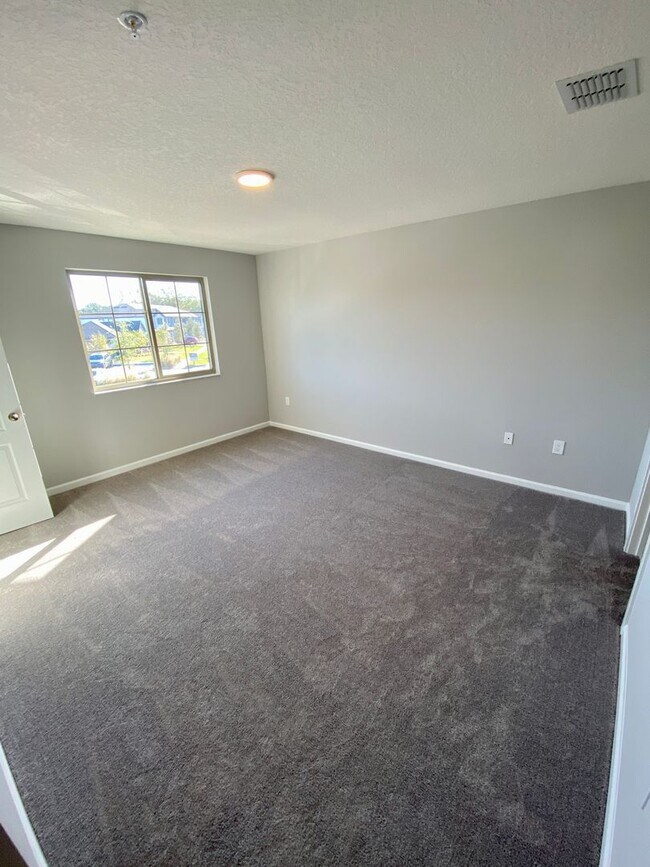 Building Photo - Brand New Townhome for Rent in Gated Commu...