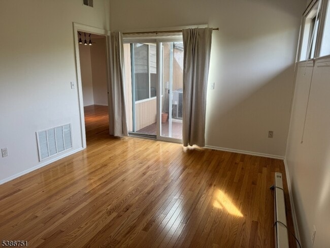 Building Photo - 16 Buchanon Ct