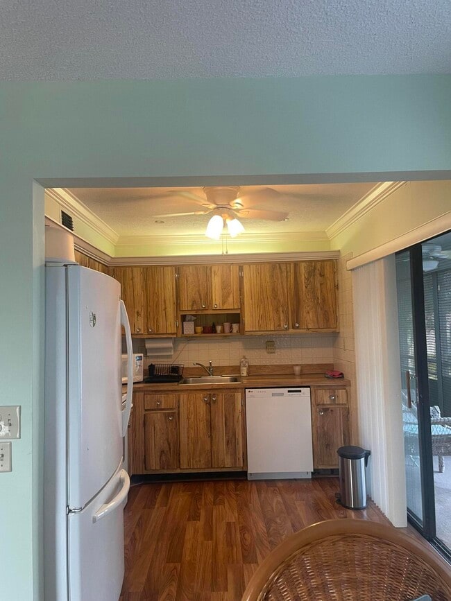 Building Photo - 523 Piedmont K