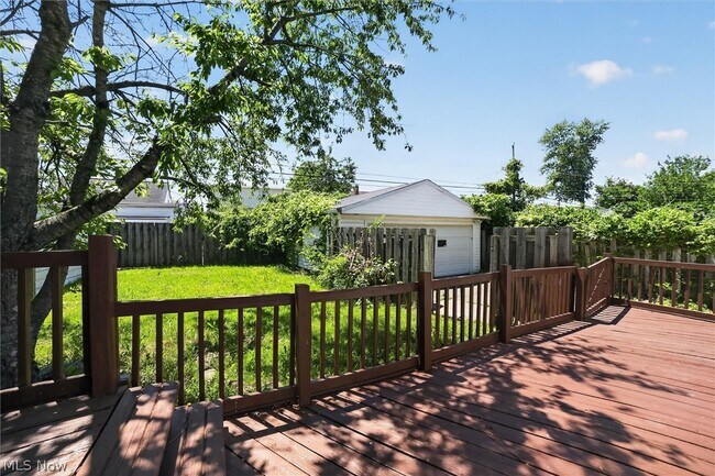 Building Photo - 13776 Shady Oak Blvd