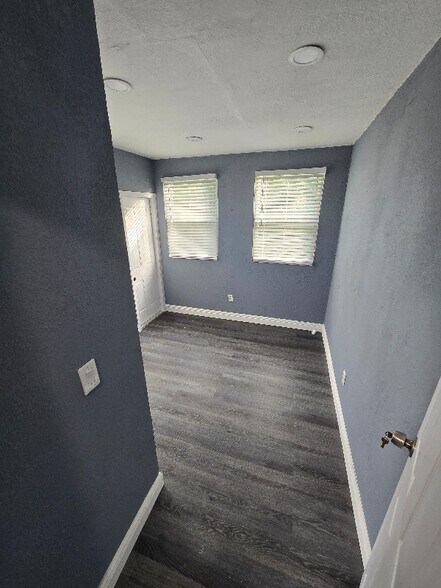 Building Photo - 5802 NW 12th St