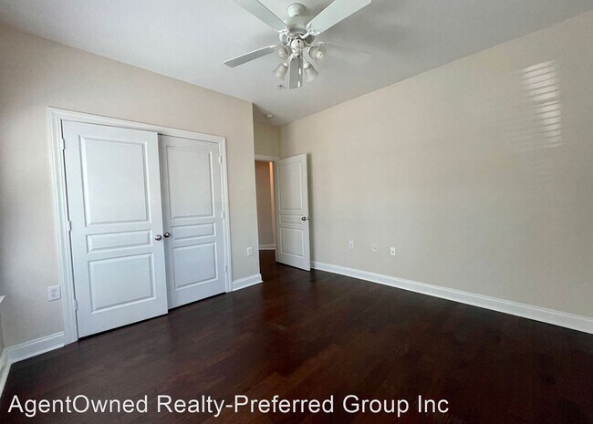 Building Photo - 3 br, 2 bath House - 1025 Riverland Woods ...