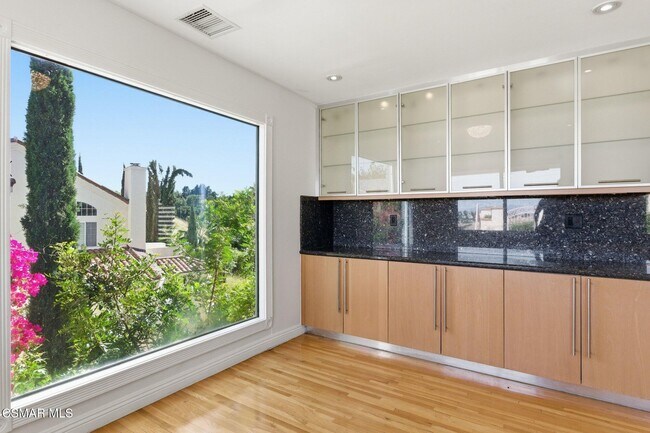 Building Photo - 4613 Reforma Rd