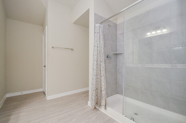 Building Photo - 2511 Shining Spur Ct