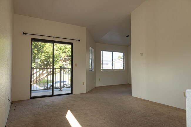 Building Photo - 3826 Shasta St