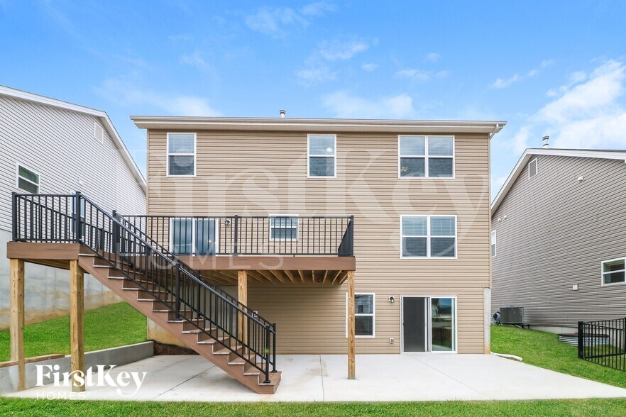 Building Photo - 2668 Winding Valley Dr