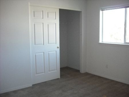 Building Photo - 2610s -9 &amp; 10