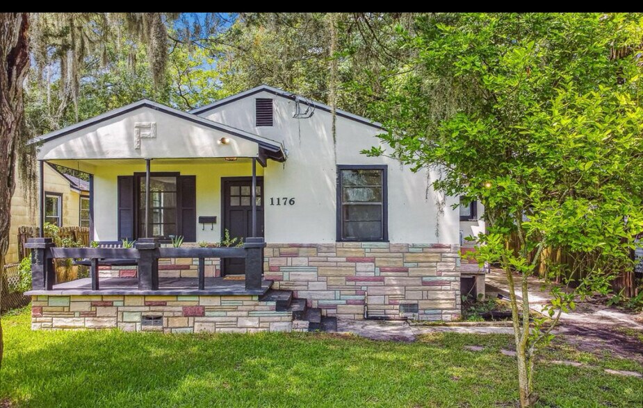 Primary Photo - 1176 Dancy St
