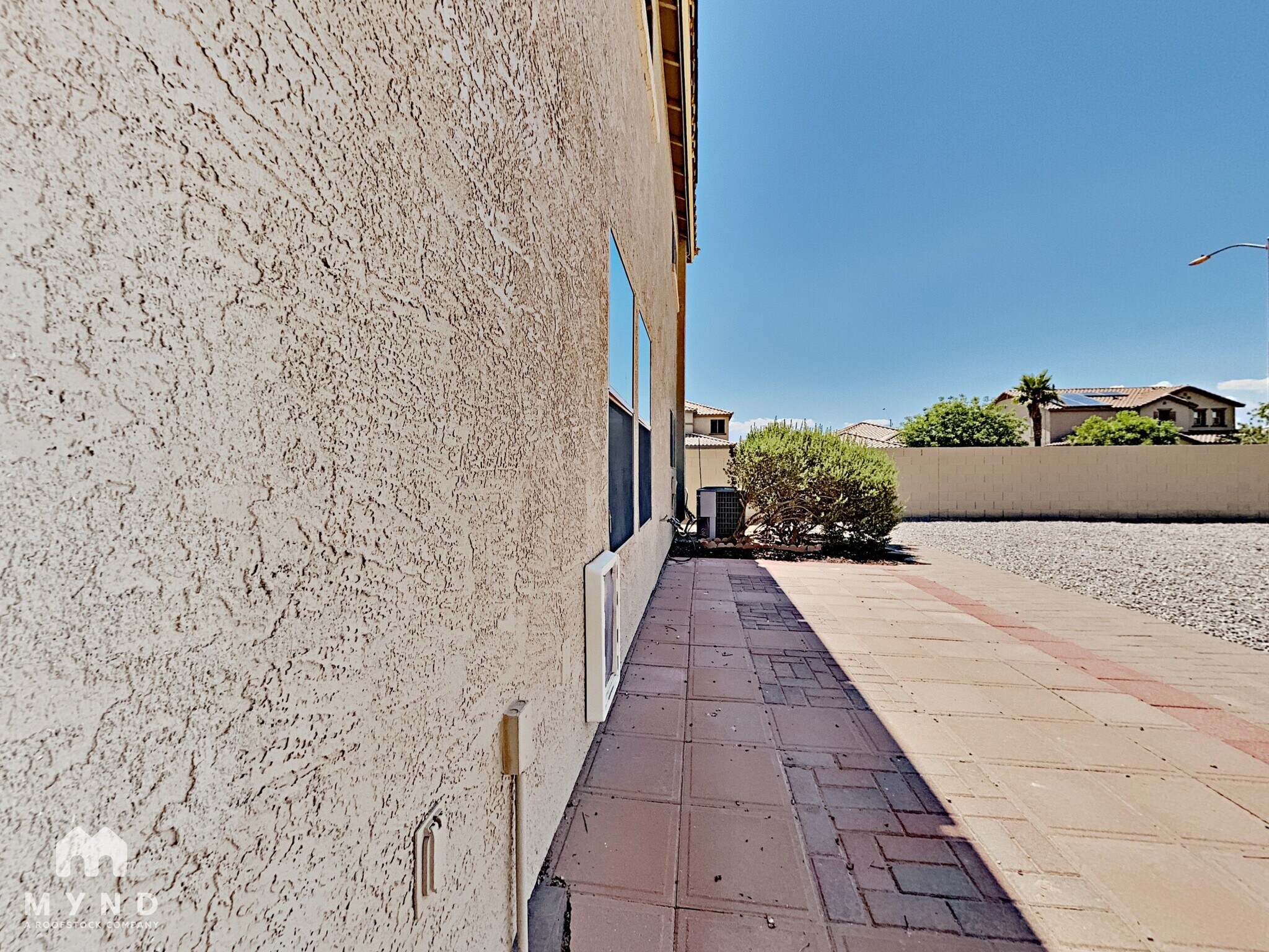 Building Photo - 672 W Barrus St