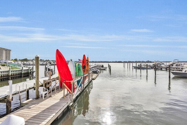 Building Photo - 113 Wharfside Dr