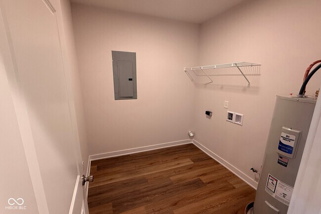 Building Photo - 401 N Walcott St