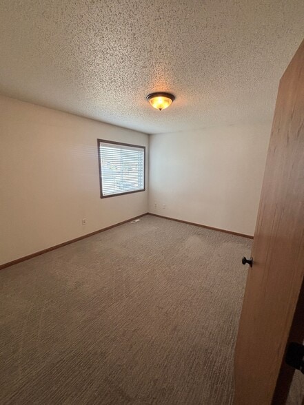Building Photo - 2420 5th St W