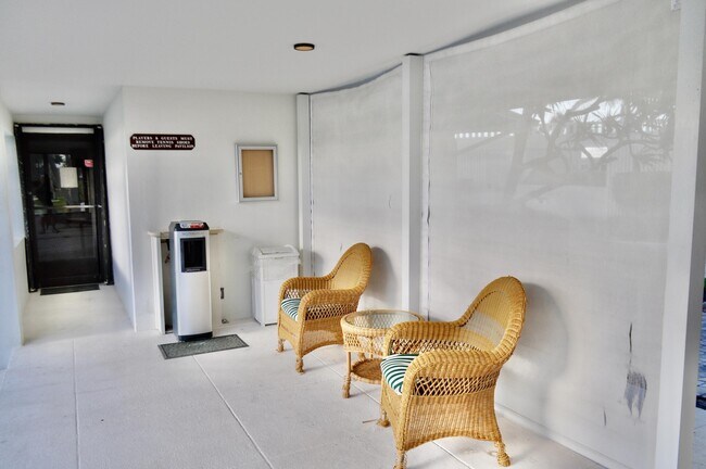 Building Photo - 2660 S Ocean Blvd