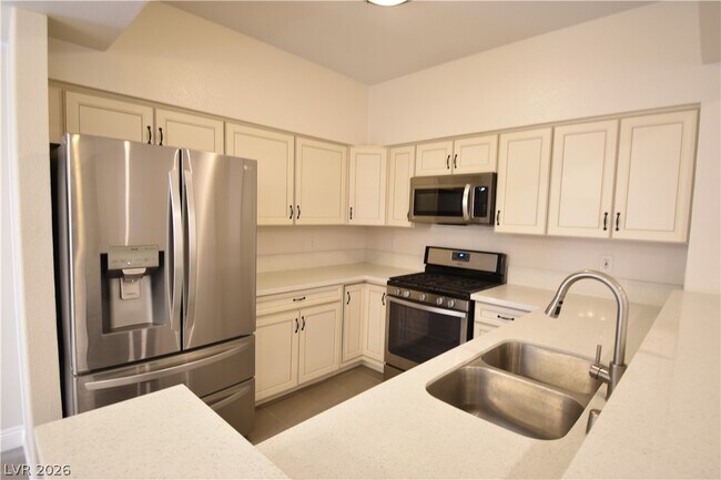 Building Photo - 7713 Himalayas Ave