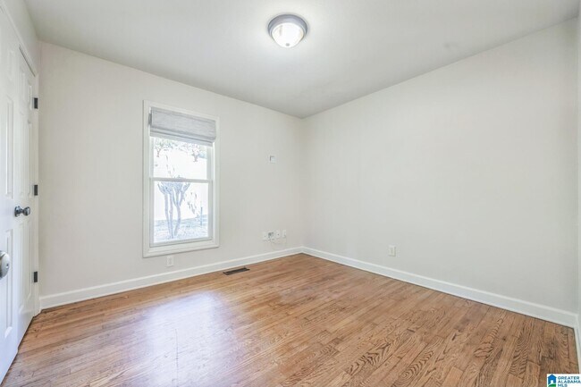 Building Photo - 2161 Chapel Hill Rd