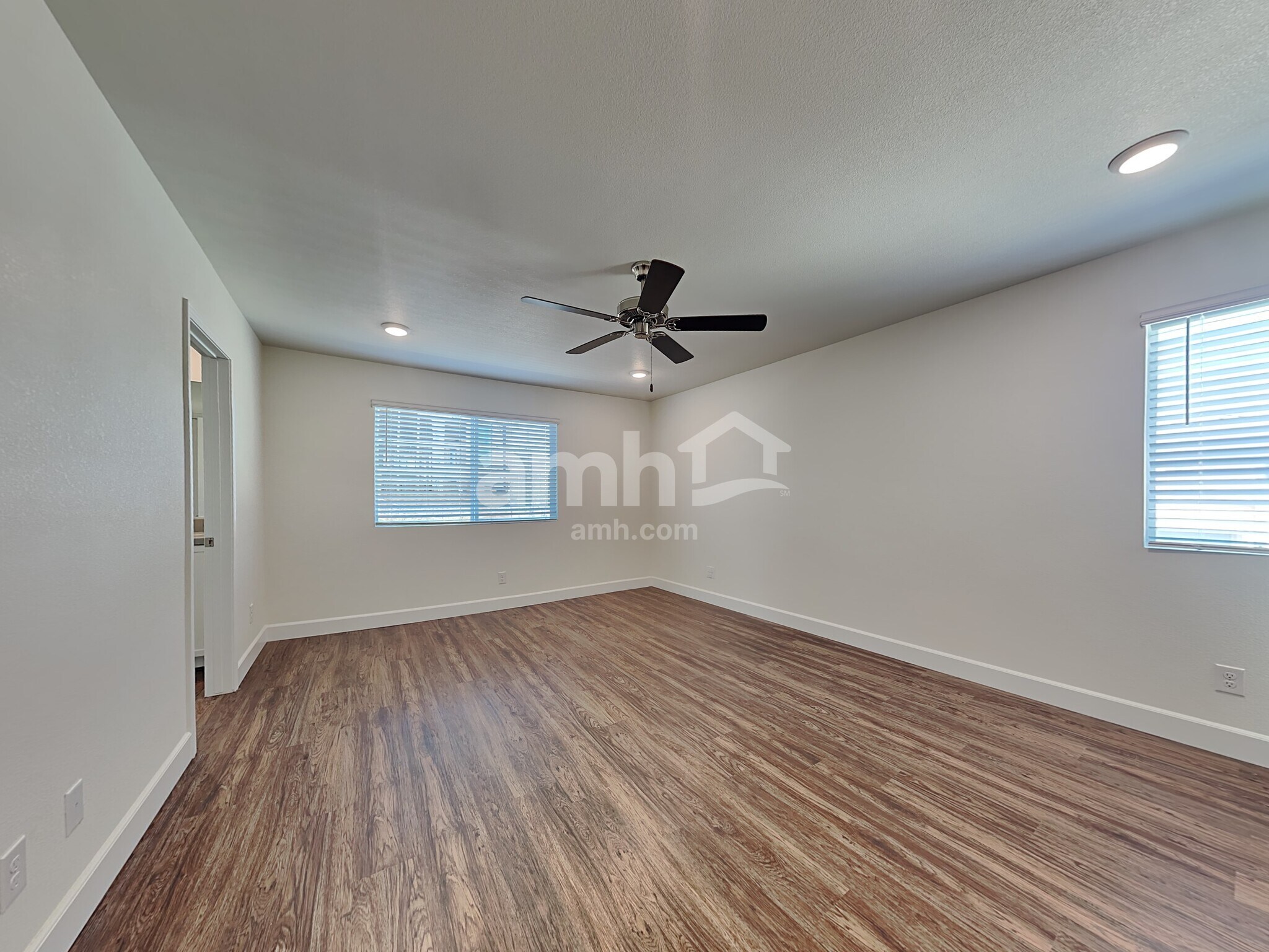 Building Photo - 6143 Theodore St