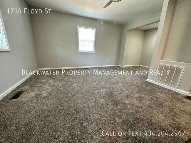 Building Photo - 1714 Floyd St