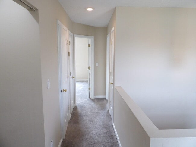 Building Photo - 344 Bypass Plaza Dr