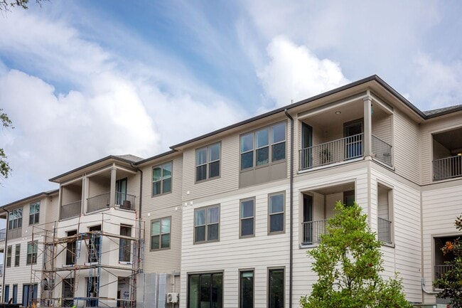 Building Photo - Fully Furnished Condo Near Downtown Ocean Springs