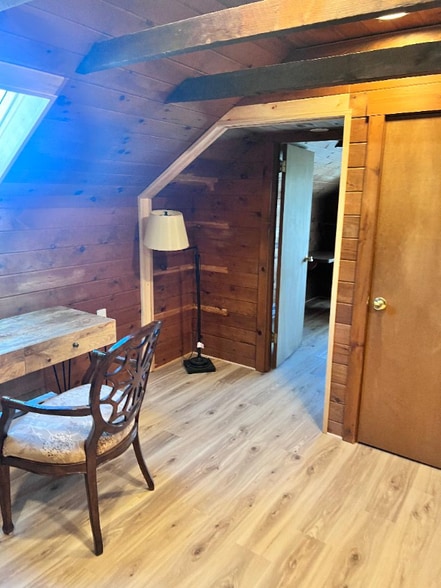 Building Photo - 1303 Chipperfield Dr