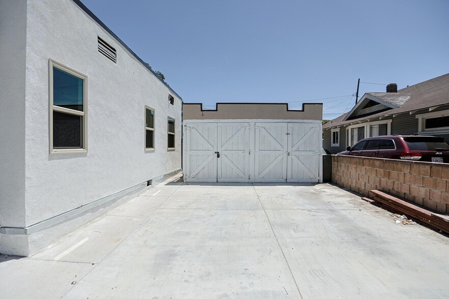 Building Photo - 401-403 S Garnsey St