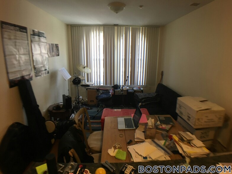 Building Photo - 90 Westland Ave