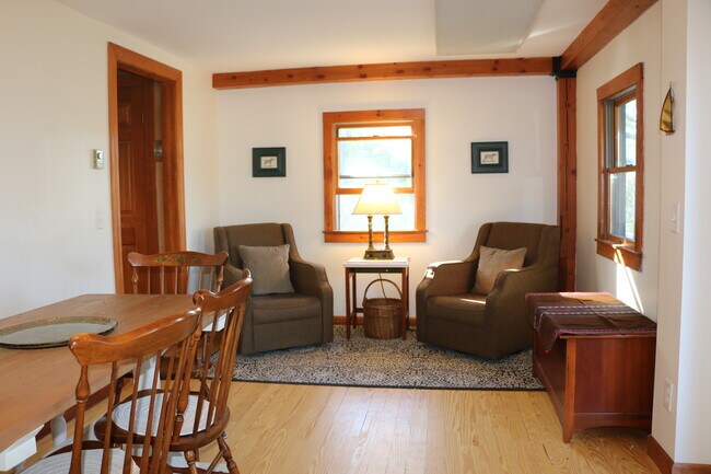 Building Photo - 104 Underwood Rd