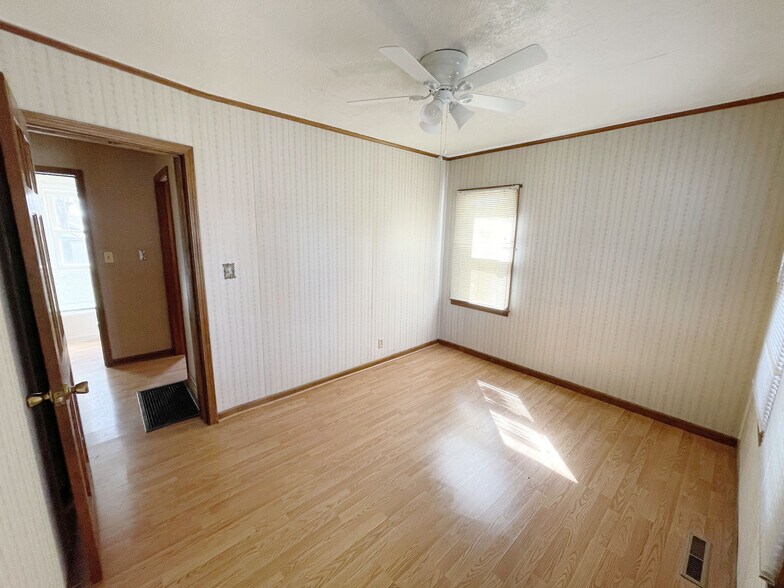 Building Photo - 1345 S Liberty St