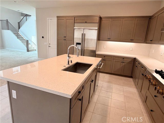 Building Photo - 280 Brackens