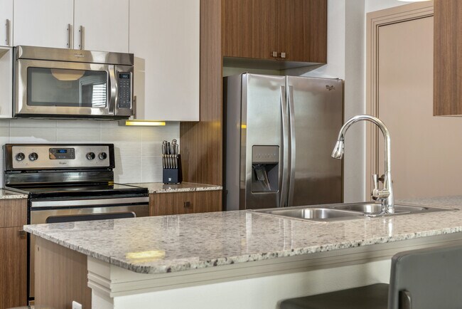 Building Photo - 40 Brisa Avenue