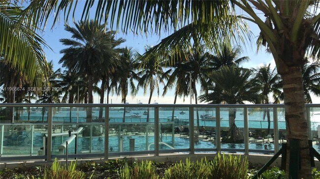 Building Photo - 1500 Bay Rd