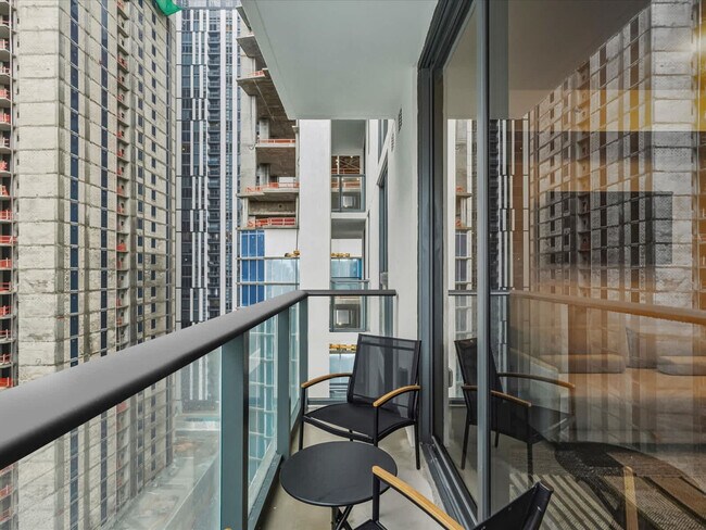 Building Photo - 11 NE 6th St