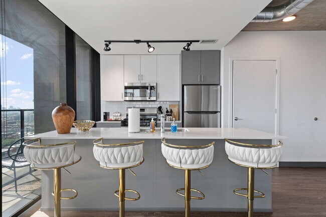 Building Photo - 1314 W Randolph St