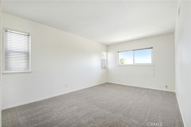 Building Photo - 1140 Regal Canyon Dr