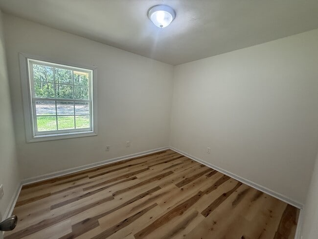 Building Photo - 117 Thornton Ln