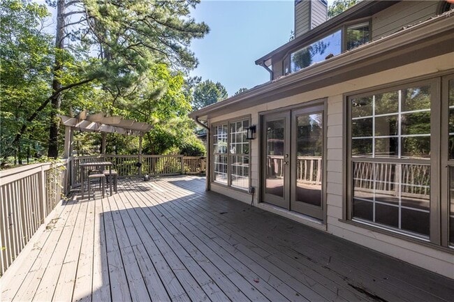 Building Photo - 2690 Camden Glen Ct