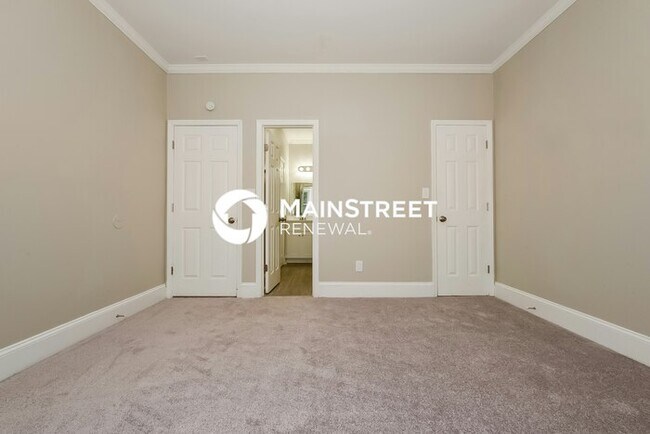 Building Photo - 4 Bedroom Pet-Friendly Home in Hampton, GA with Main Street Renewal