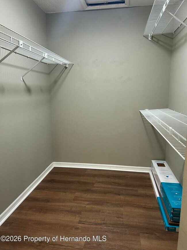 Building Photo - 6403 River Lodge Ln