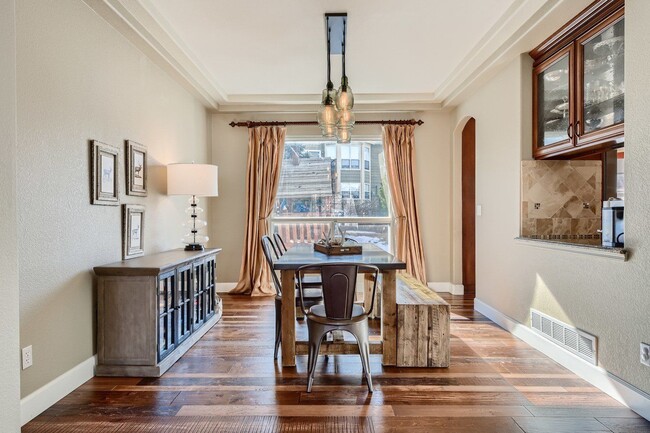 Building Photo - 9805 Cypress Point Cir