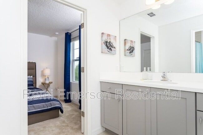Building Photo - 640 Benoi Dr