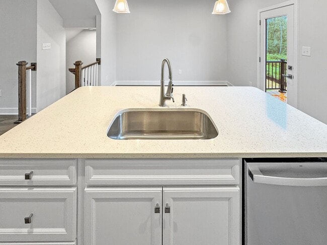 Building Photo - Spacious 3-Bedroom Townhome with Finished ...