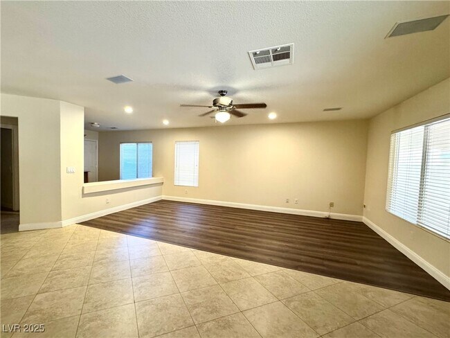 Building Photo - 9796 Raven Wing Canyon Ct