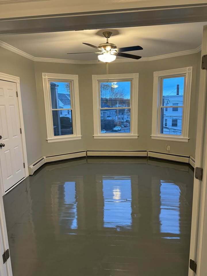 Building Photo - 98 Broadway