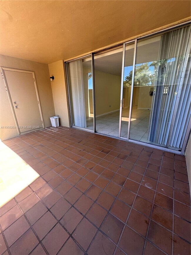 Building Photo - 10875 SW 112th Ave