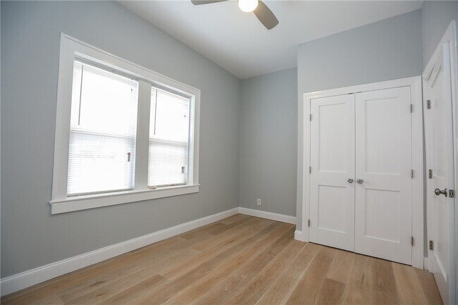 Building Photo - 544 Culver Pkwy