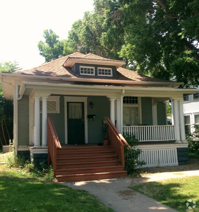 Building Photo - Move-In Special! Half Off First Month’s Rent!